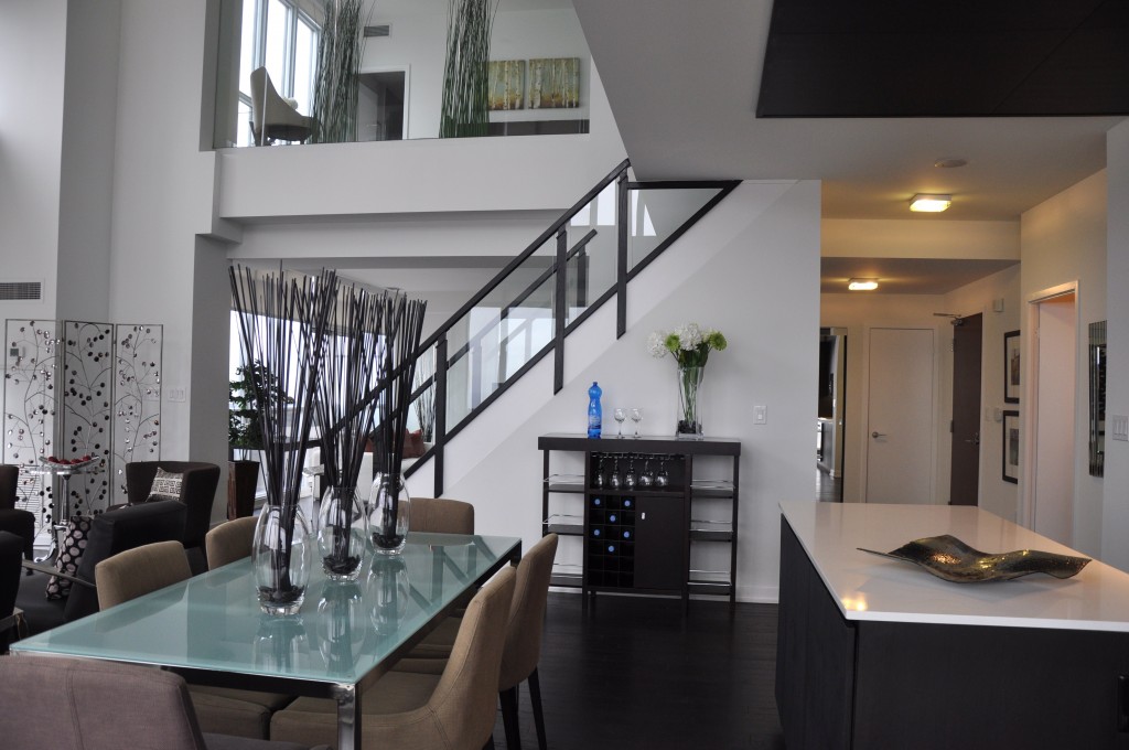 3 kitchen family foyer