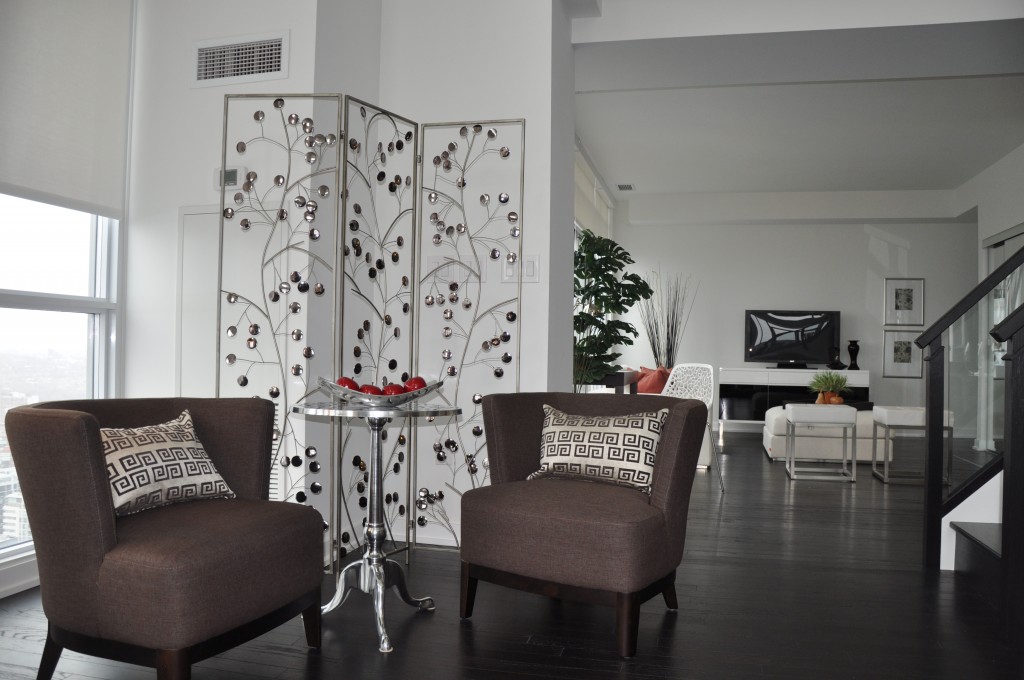sitting area family room